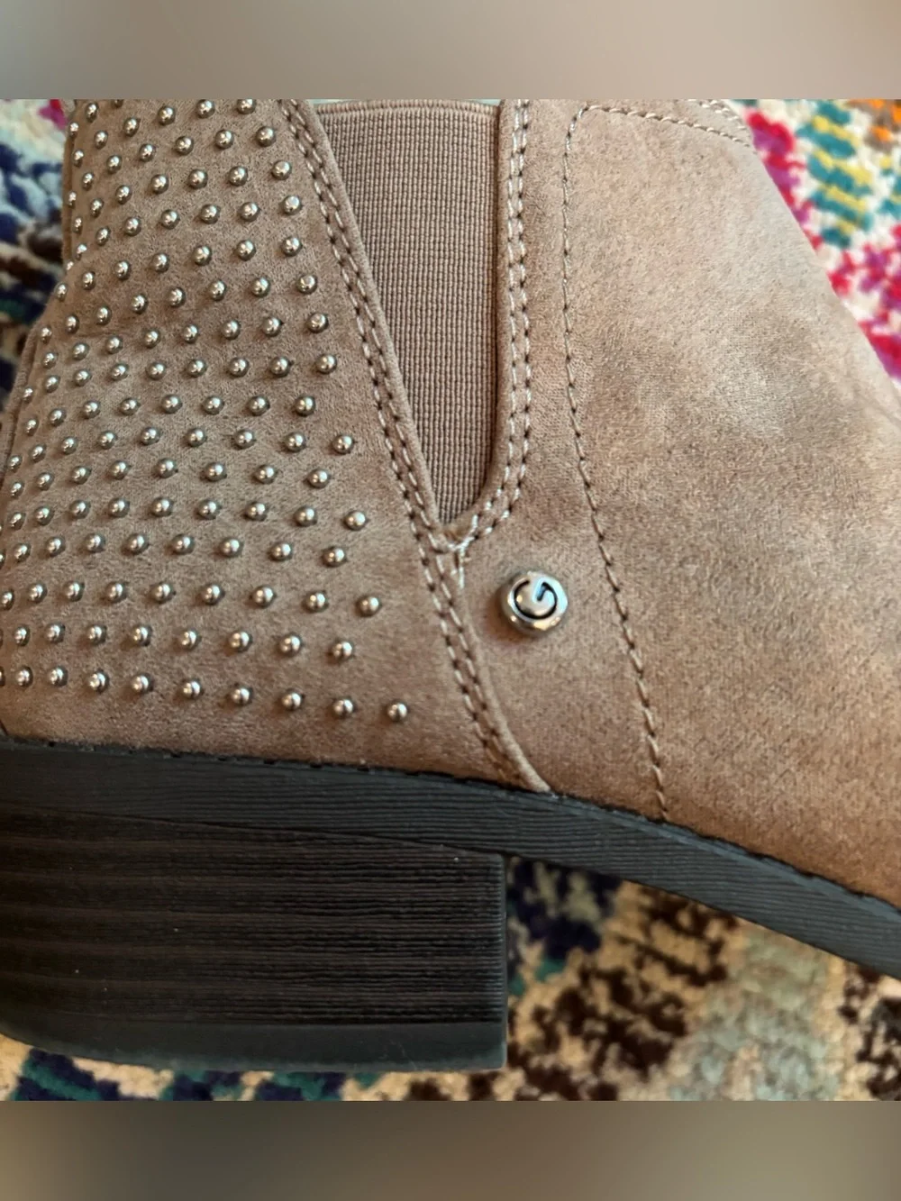 G by GUESS Women’s 8M Taupe Studded Chelsea Ankle Booties Block Heel
